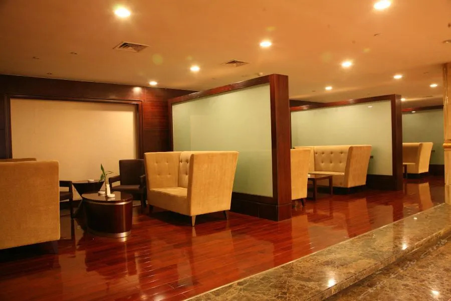 Yiyang Huatian Hotel