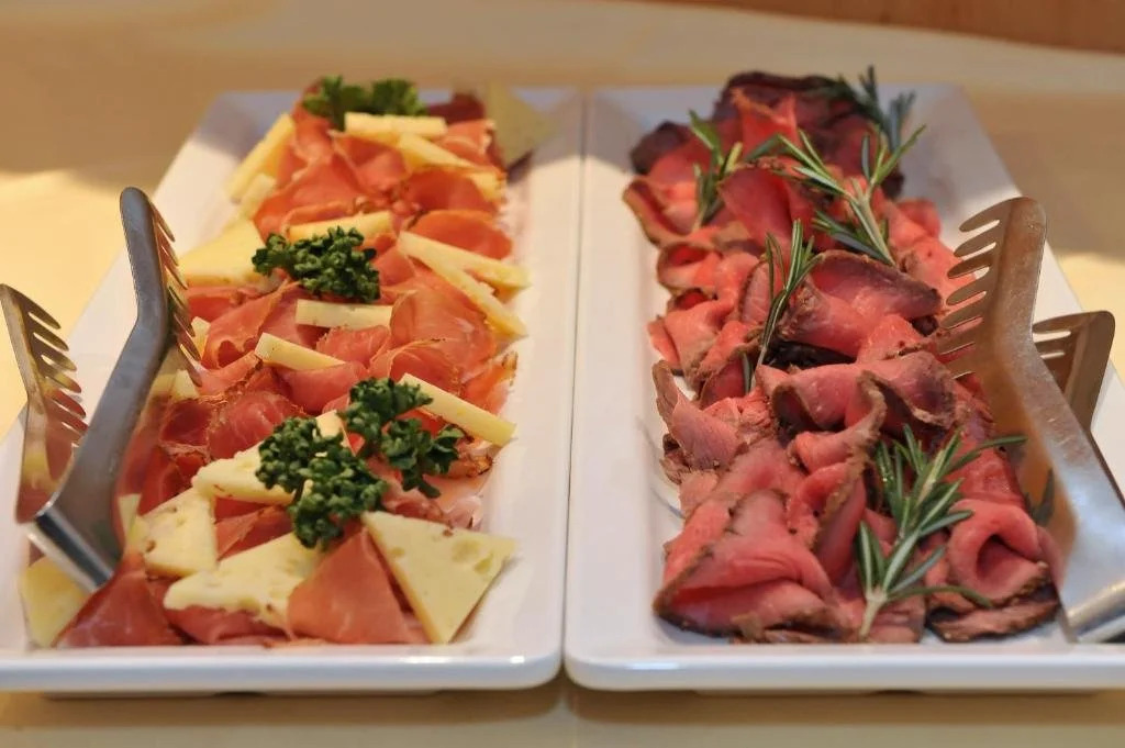 nawu apartments & Restaurant