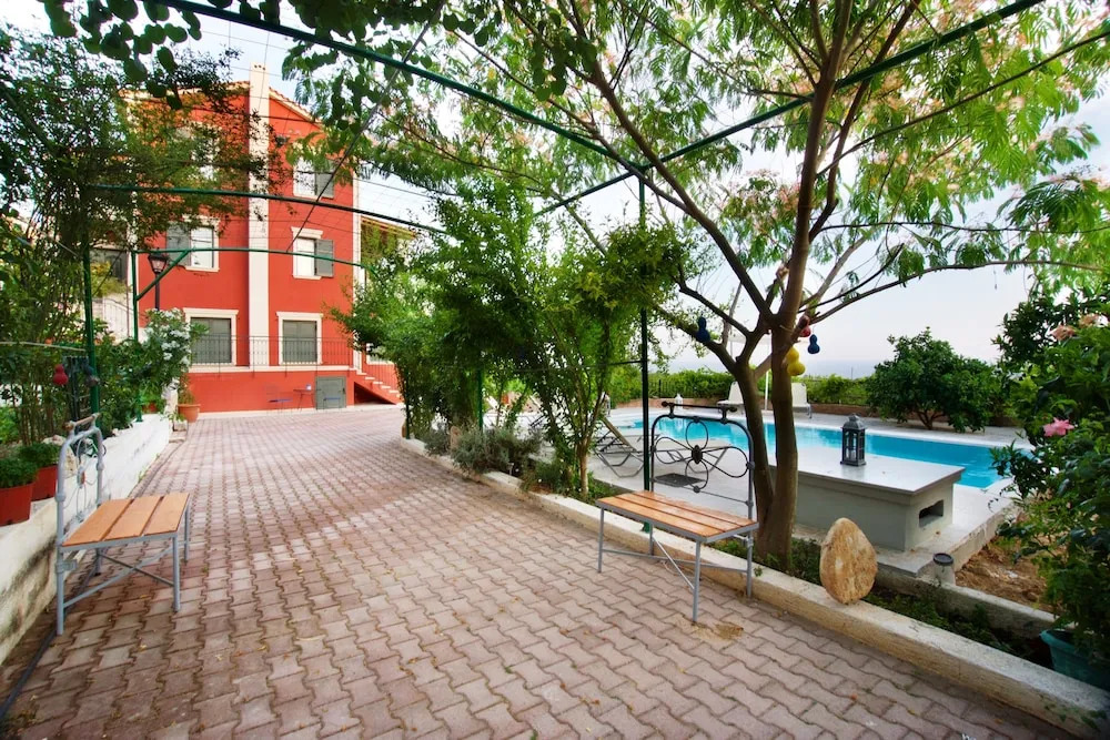 Liogerma Art Deco Villa - 5 min drive to Lassi
