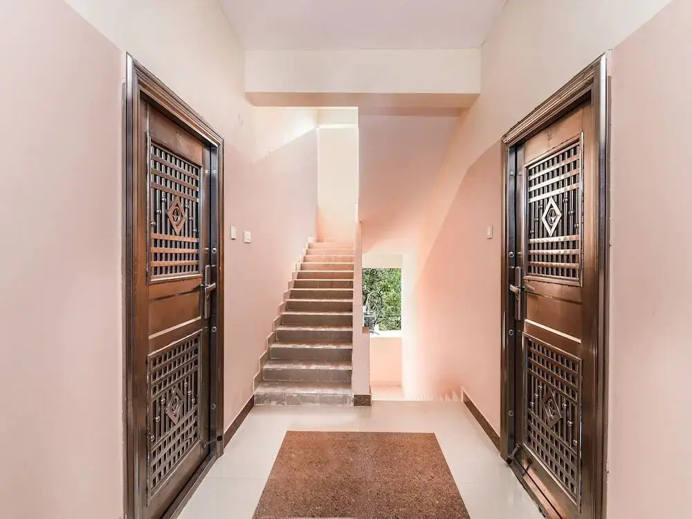 City Heart - A Comfortable Stay by OYO Rooms