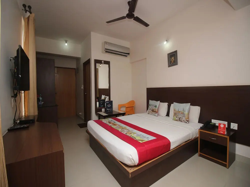 OYO 9617 Hotel PC Residency