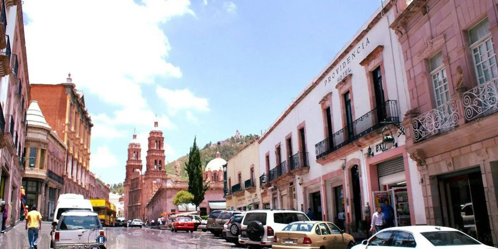 Hotel Providencia - Avenida Principal, Centro Histórico de Zacatecas