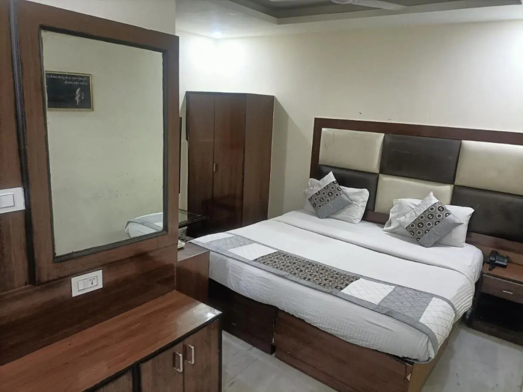 Hotel Infinity Near Delhi Airport