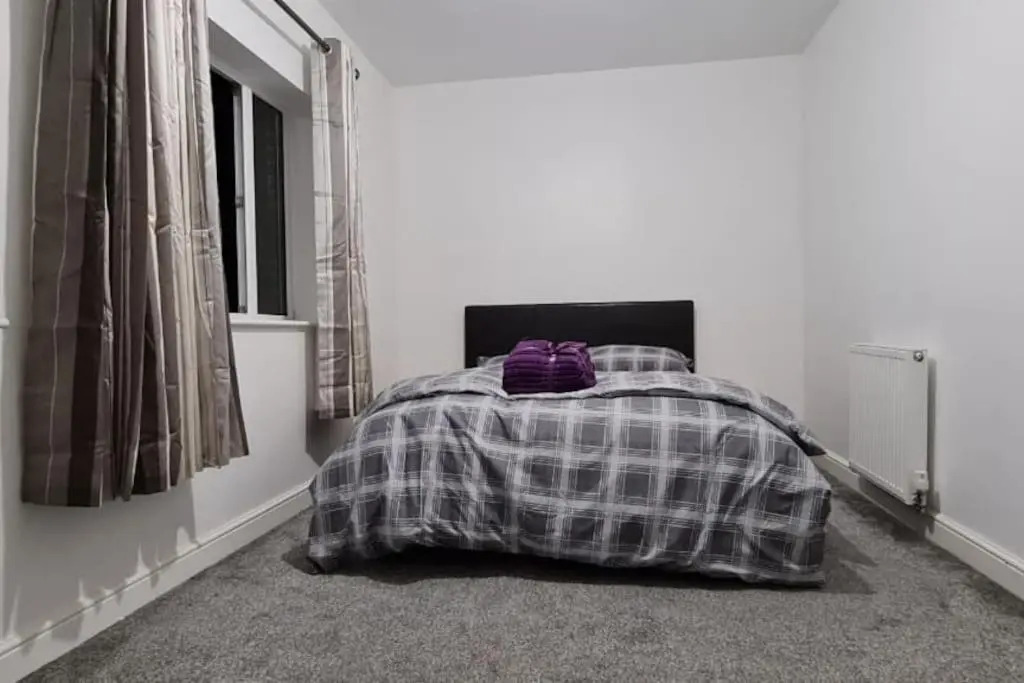 Impeccable 4-bed House Near Manchester City Centre