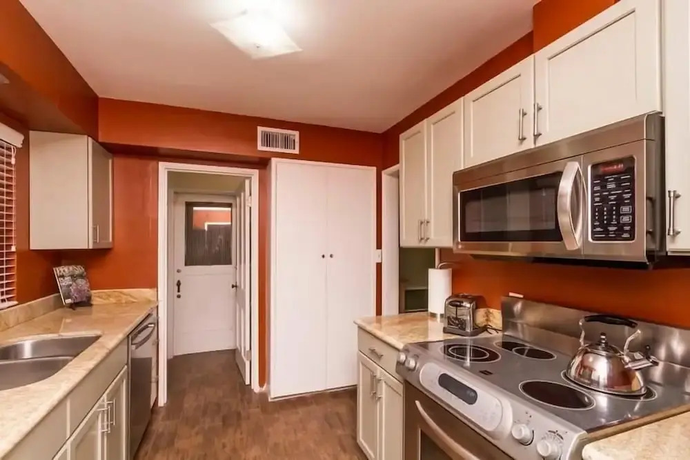 Encanto Bungalow By Signature Vacation Rentals