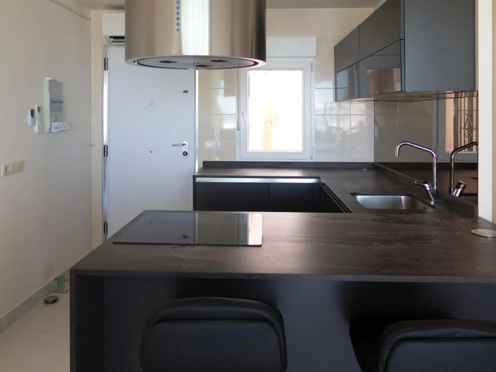 First Line P. Banus Sleeps 4