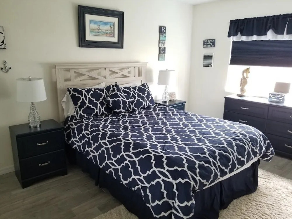 Pelican Inlet B115