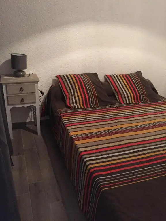 studio collioure avec wifi à 20 m de la plage