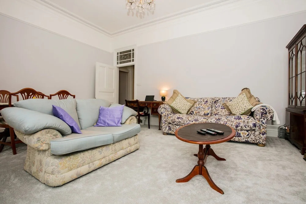2 Bedroom Apartment in Westminister