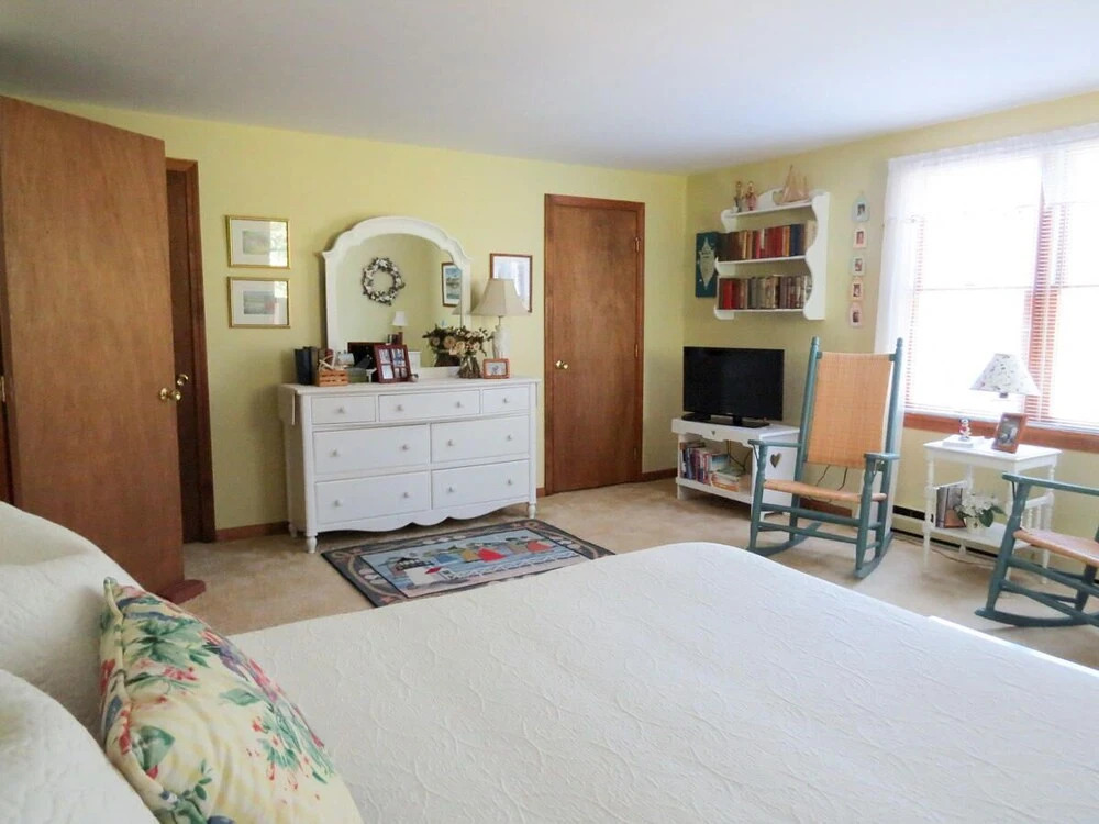 35 Cory Lane - Three Bedroom House