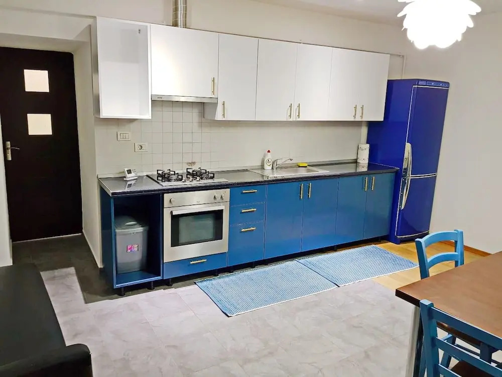 Mathe Apartments 5