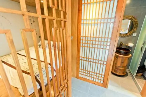 Hangzhou Woyunn Yue Opera Theme Inn