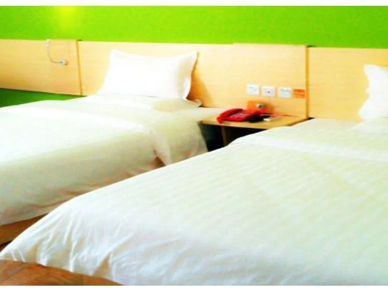 7 Days Inn Chengdu Nijiaqiao Subway Station