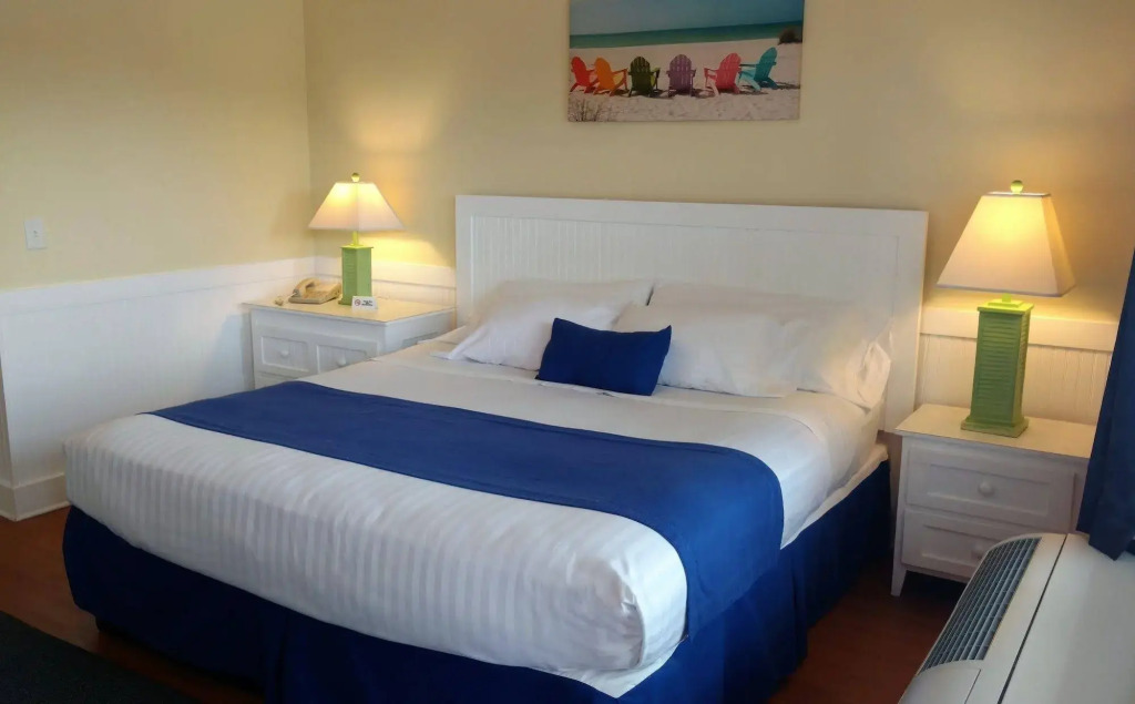 Topsail Shores Inn
