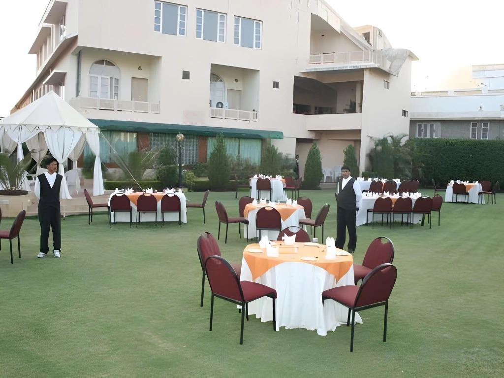 Palanpur Palace - Mount Abu