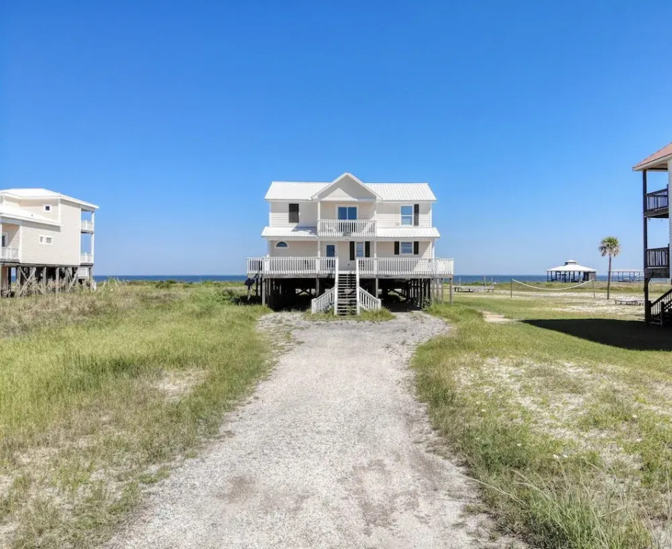 Easy Breezy - Waterfront And Wonderful! Private Pool - Pet Friendly! 3 Bedroom Home by RedAwning