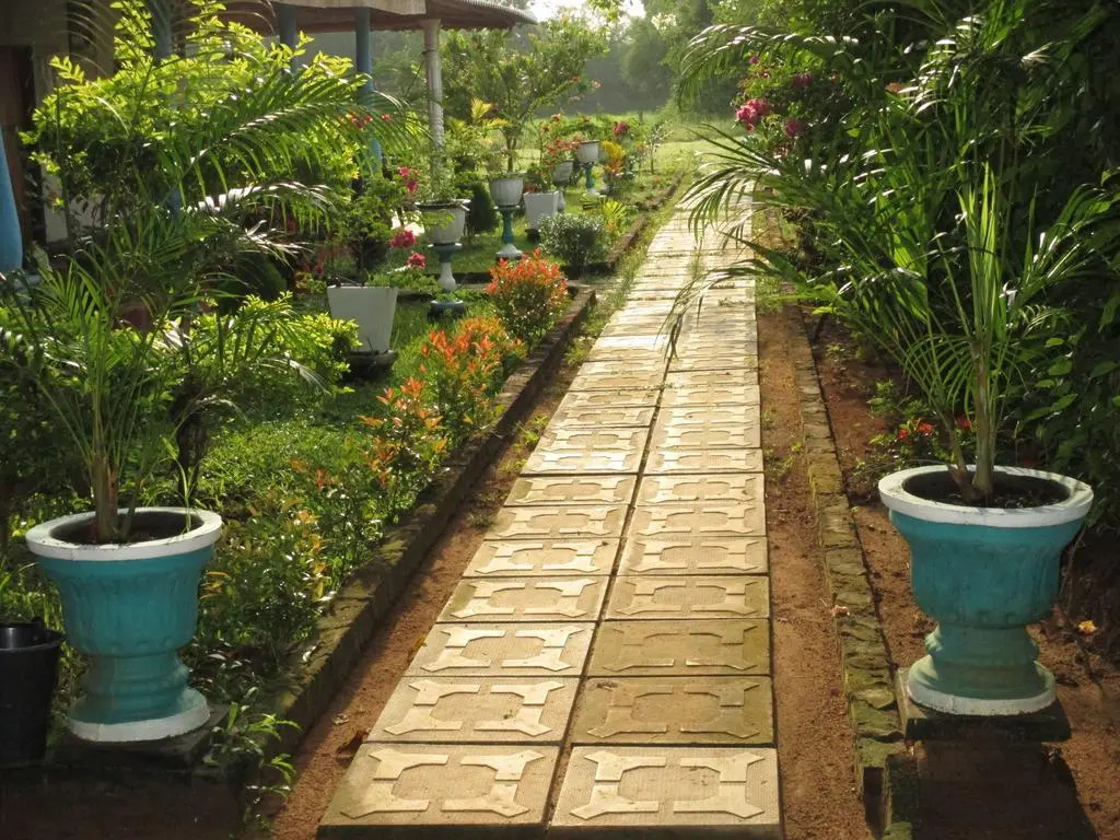 Village Garden Inn