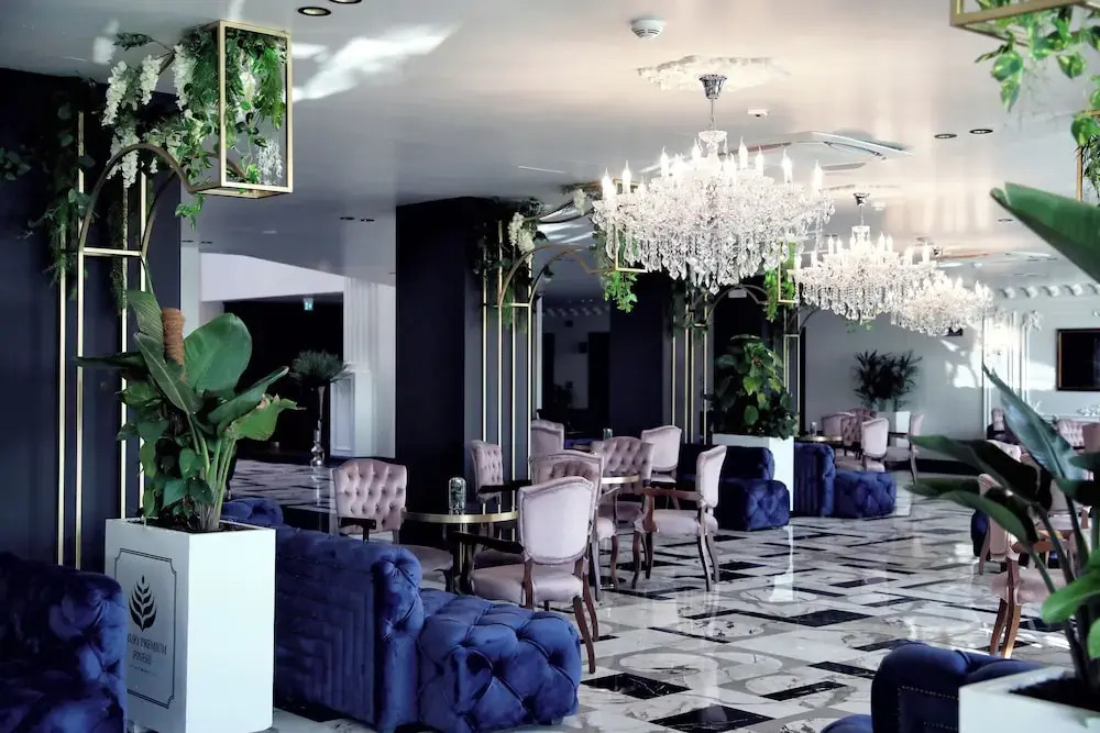 Luxury Premium Finese