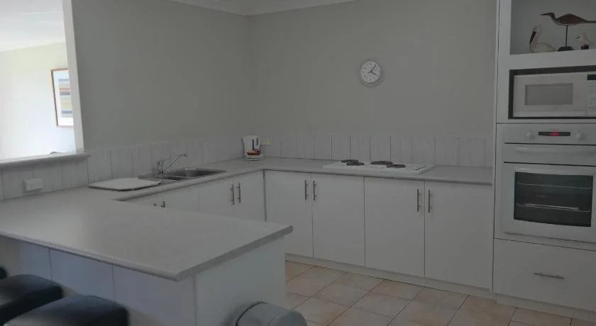 Pelican Shore Villas