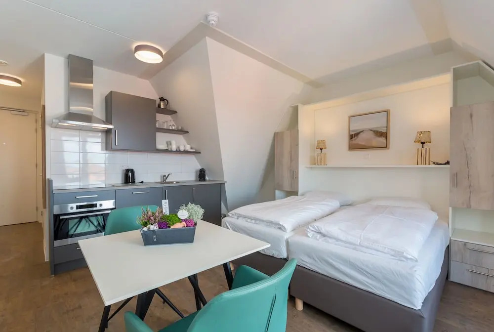 Welcome in - Aparthotel Zoutelande, studios en app voor 2-6 pers - 50m van het strand in hartje centrum