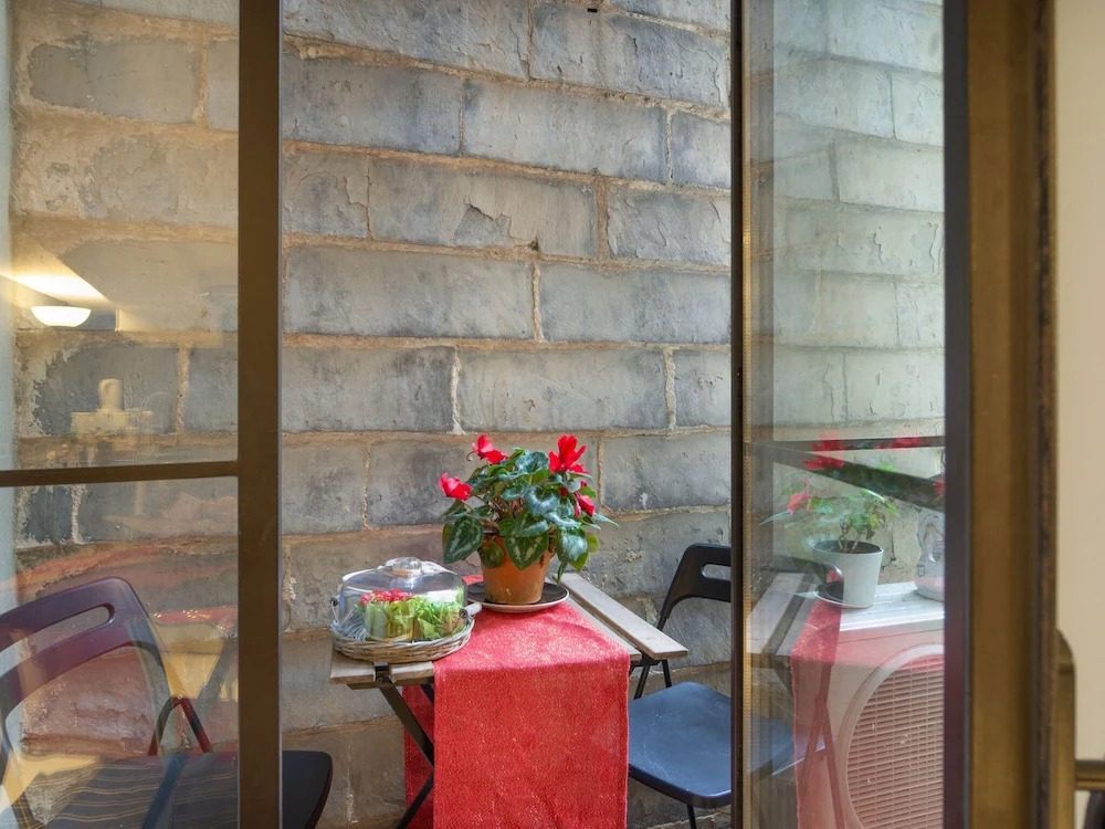 Picturesque Apartment in Genova With Balcony