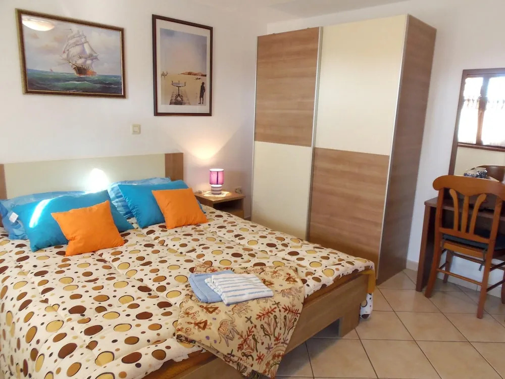 Apartment With 2 Bedrooms in Medulin, With Wonderful sea View, Enclosed Garden and Wifi - 900 m From the Beach