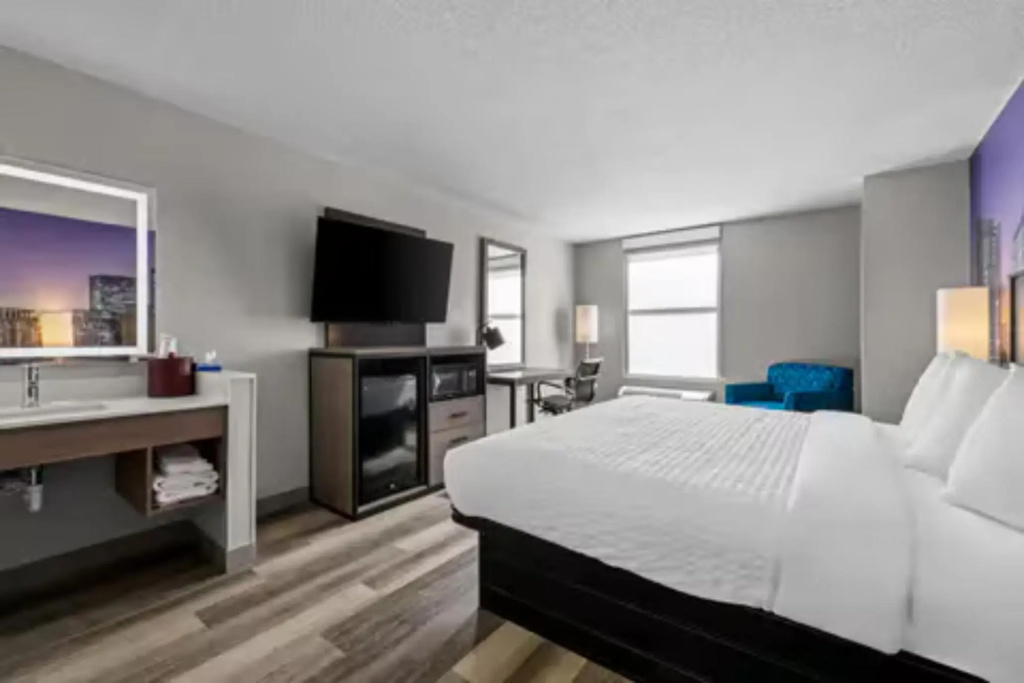 Clarion Pointe