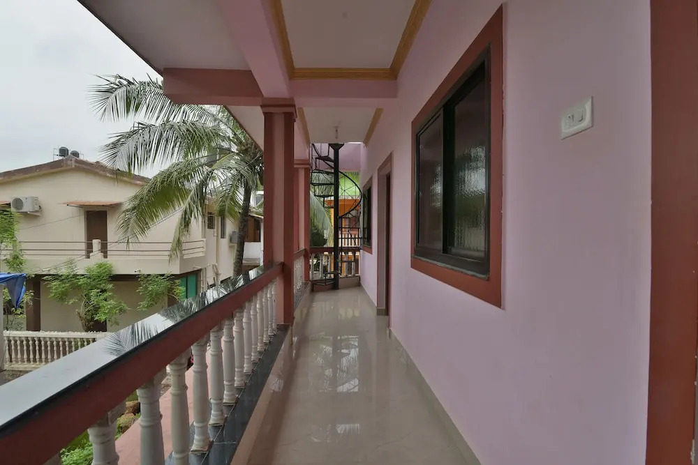 OYO 15390 Francis Goa Guest House
