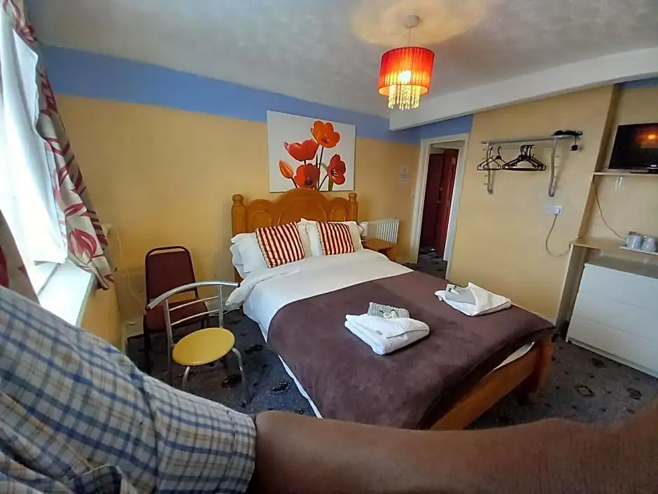 My Adam Hotel
