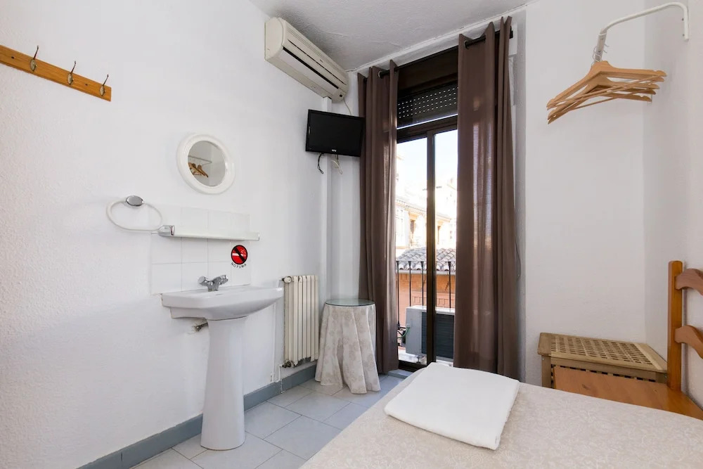 Pension Mesones