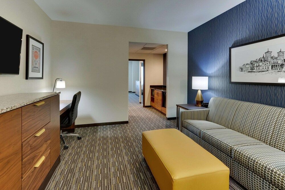 Drury Plaza Hotel Tallahassee