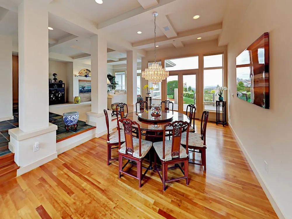 14341 SE 84th CT Home 5 Bedrooms 3.5 Bathrooms Home