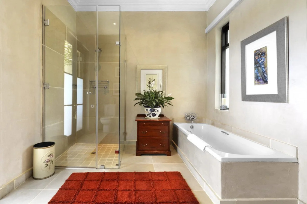 21 Roux Street Guesthouse