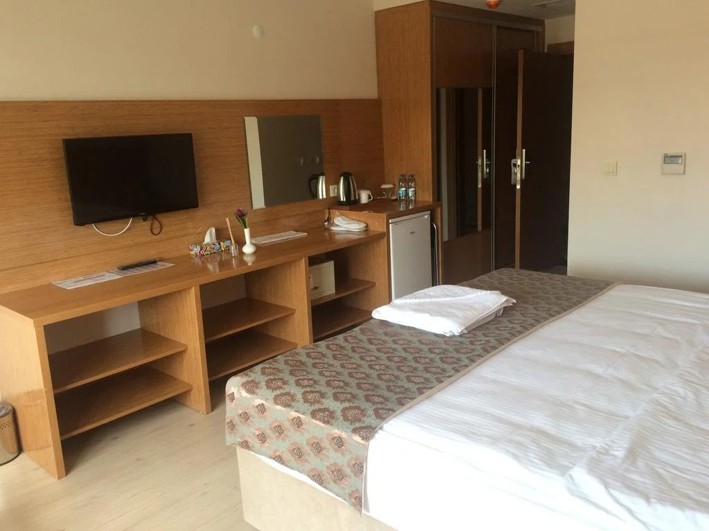 Umur Hotel