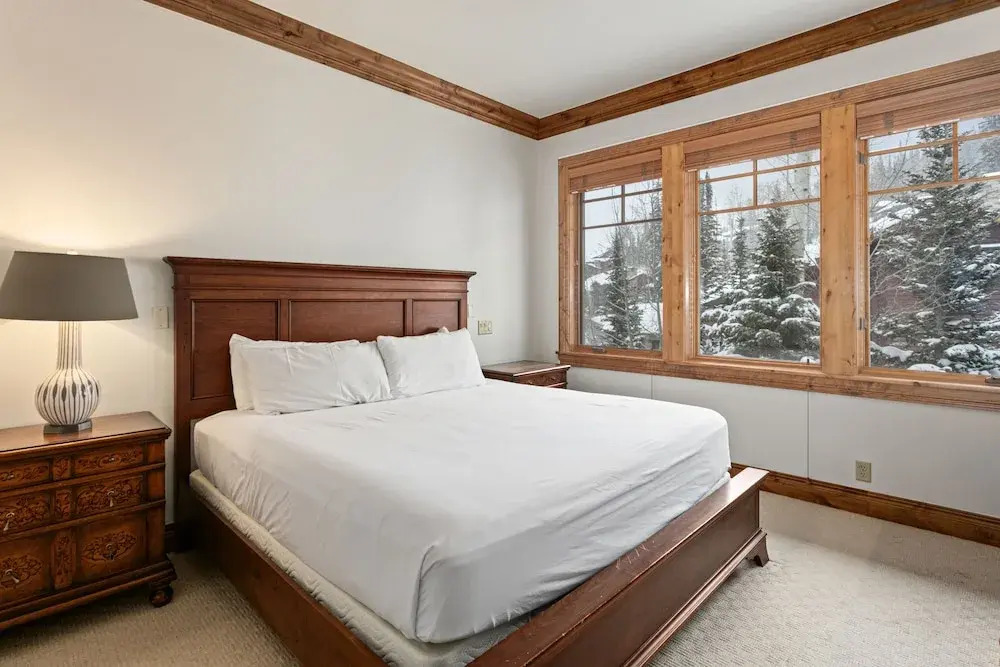 Grand Lodge - Four Bedroom #405 - Ski-in/ski-out 4 Condo