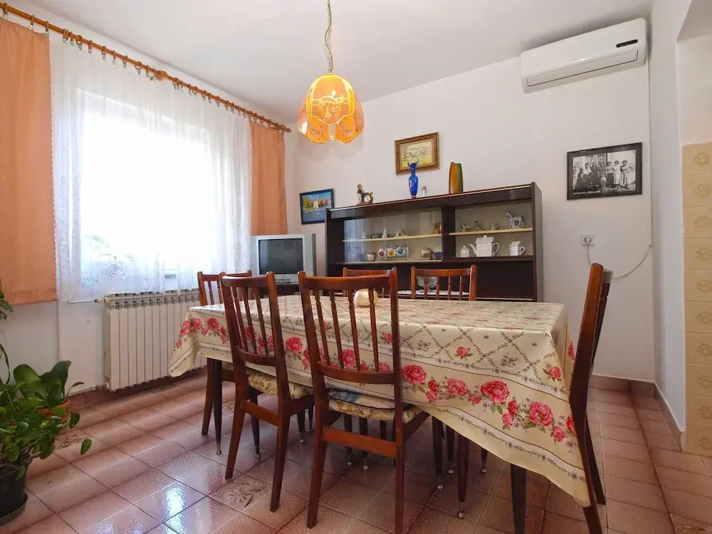 Apartment 1539