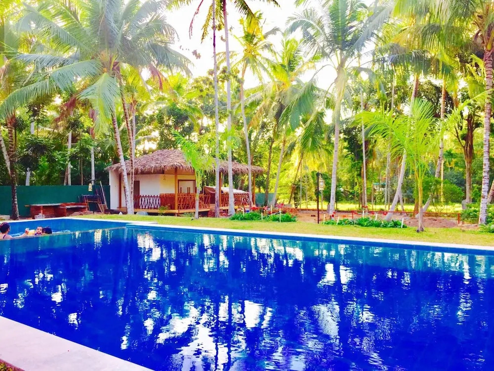 Airport resort