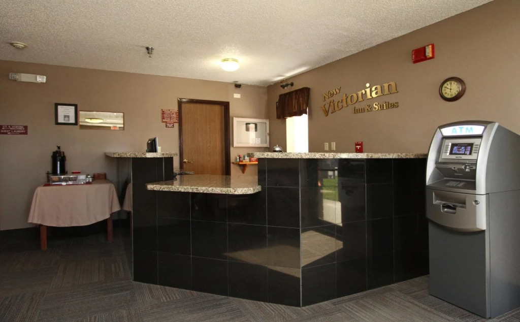 New Victorian Inn & Suites Lincoln