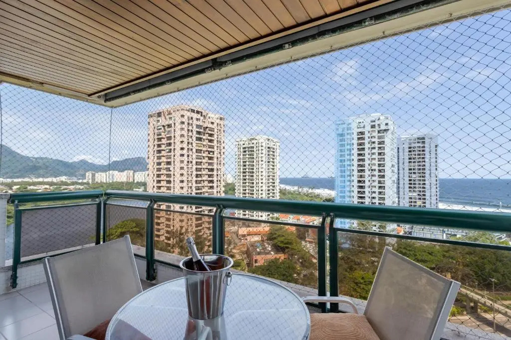 Pineapples AS1602 - Excelente apartamento 3 quartos na Barra da Tijuca próximo à praia
