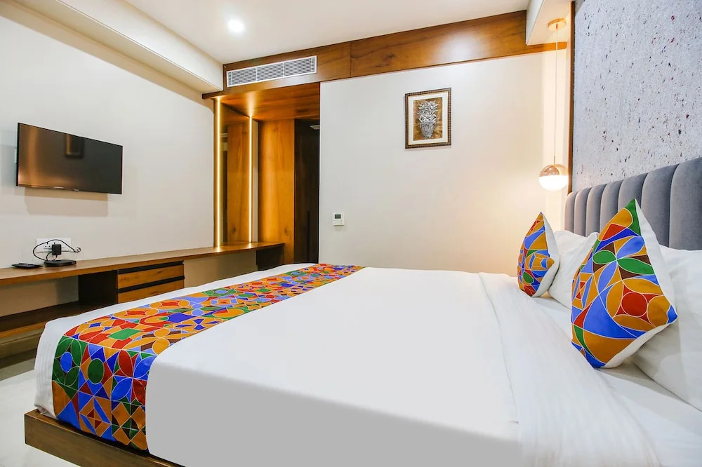 Palette by CheckIn Patel Nagar Bhopal