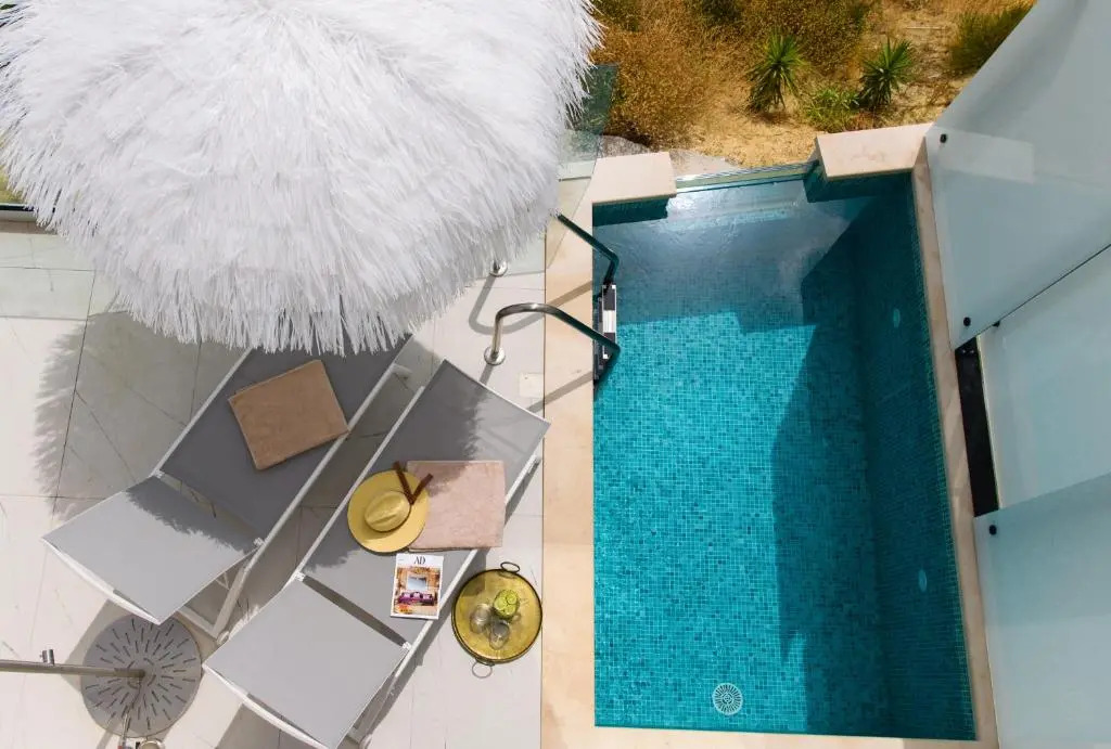 Gallery Luxury Suites & Rooms
