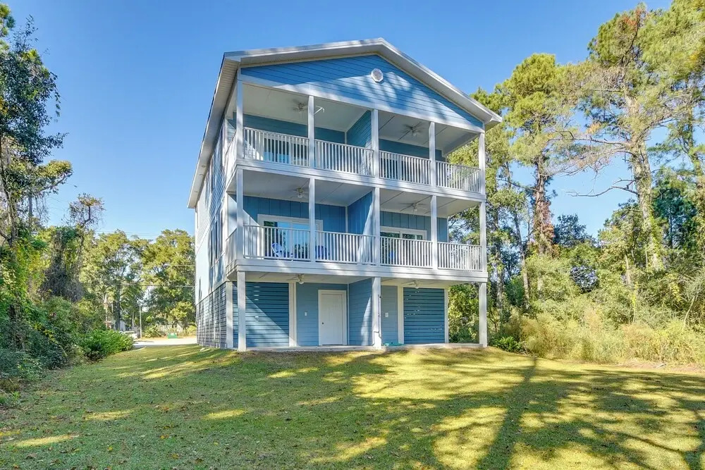 Murrells Inlet Home: Half-mi to Marsh Walk!