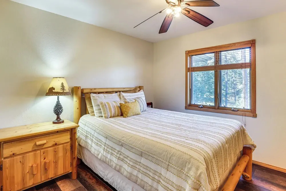 Lead Home in the Mountains w/ Hot Tub + Views!