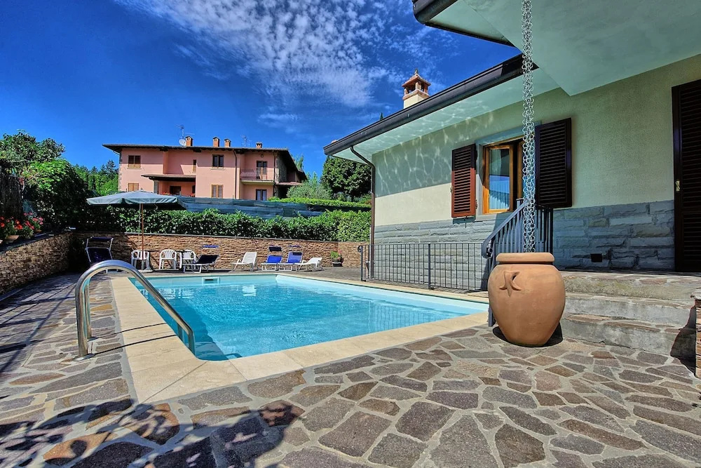 Villa Pratovecchio by PosarelliVillas