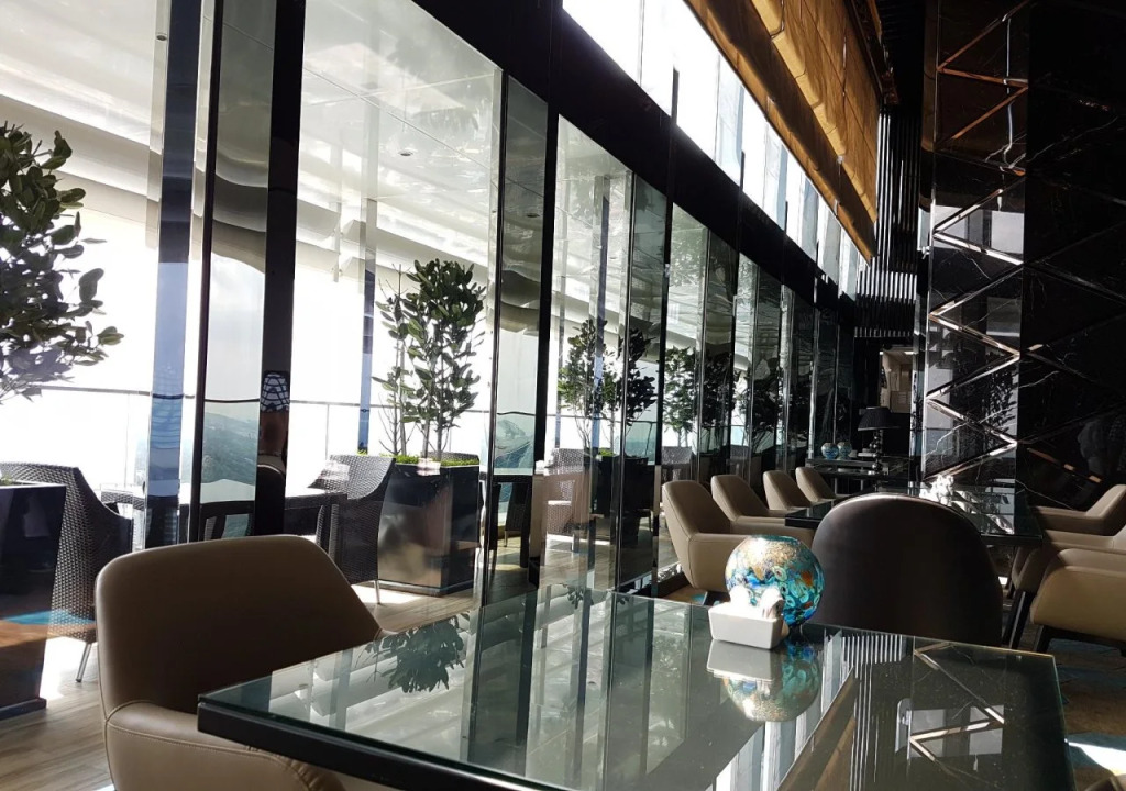 LUME Platinum Suites