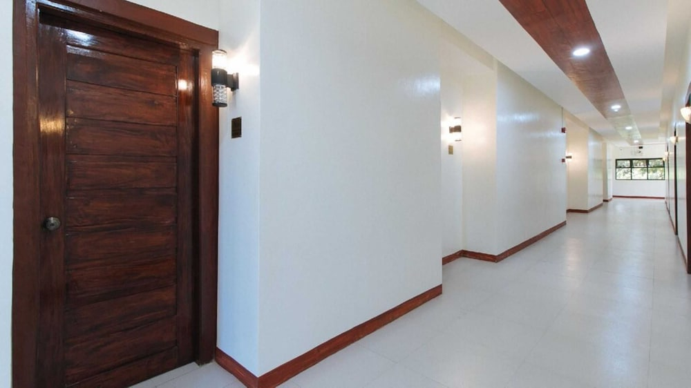 OYO 1152 Hotel Precious Garden Place
