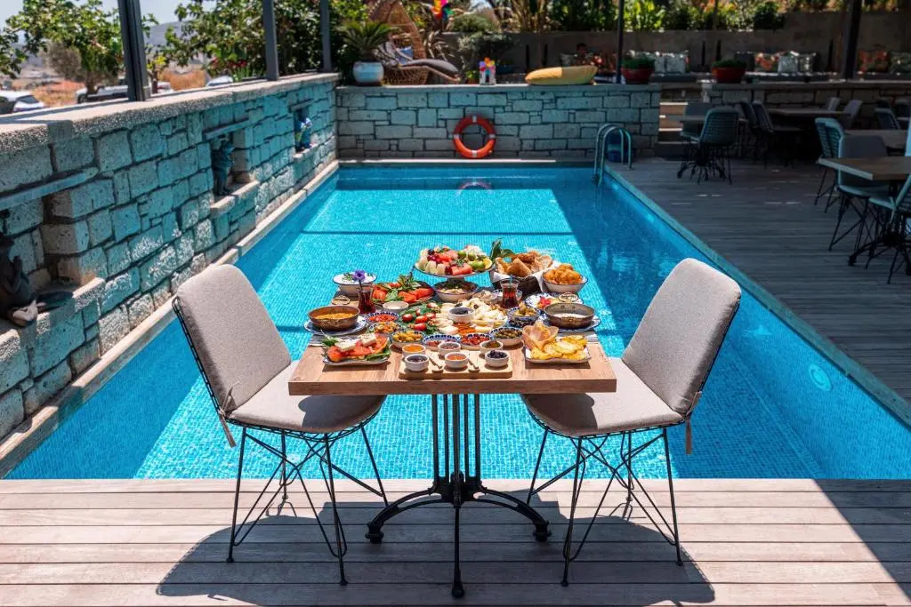 Yerli Otel Alacati