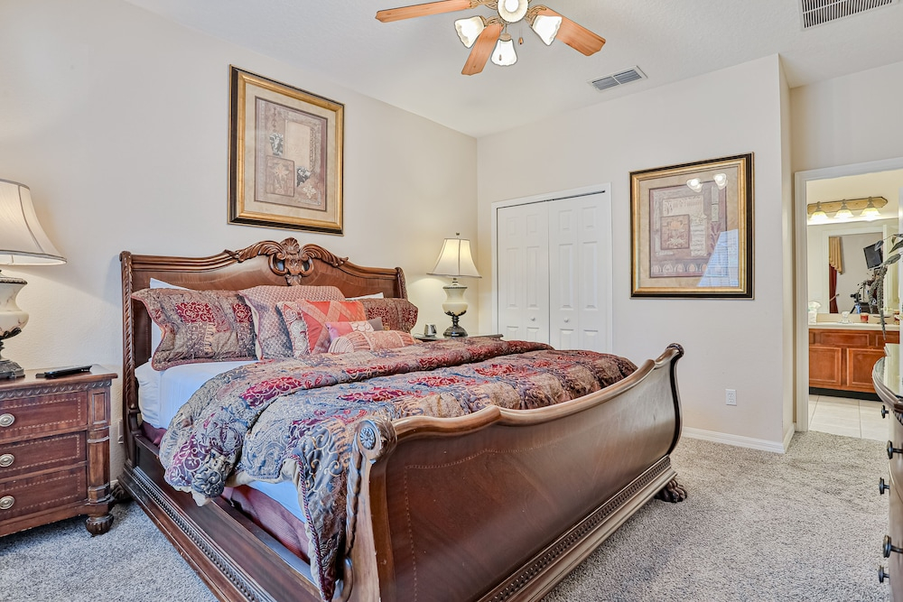 Spacious and Inviting Home With Private Pool, Central AC, and Washer/dryer