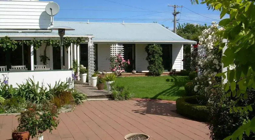 The Martinborough Connection