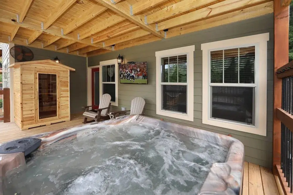 Dive Right In 4 Bedrooms 4.5 Bathrooms Cabin